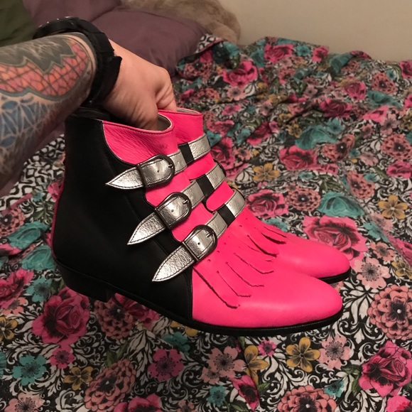 NIB Modern Vice Jett booties-Black, pink, & silver - Picture 3 of 4
